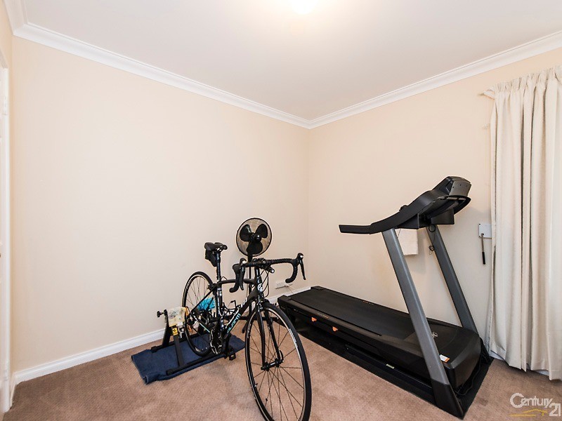 22 Mirror Cove, Waikiki WA 6169