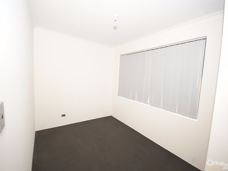 4 Highbridge Way, Leda WA 6170