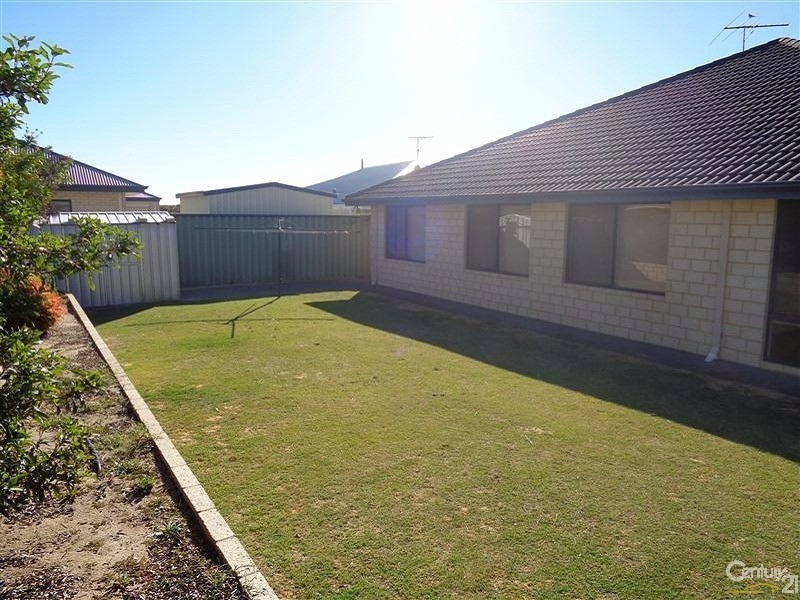 19 Brussels Circuit, Port Kennedy WA 6172