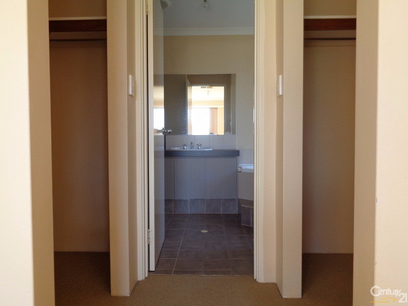 19 Brussels Circuit, Port Kennedy WA 6172