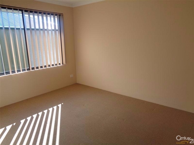 19 Brussels Circuit, Port Kennedy WA 6172