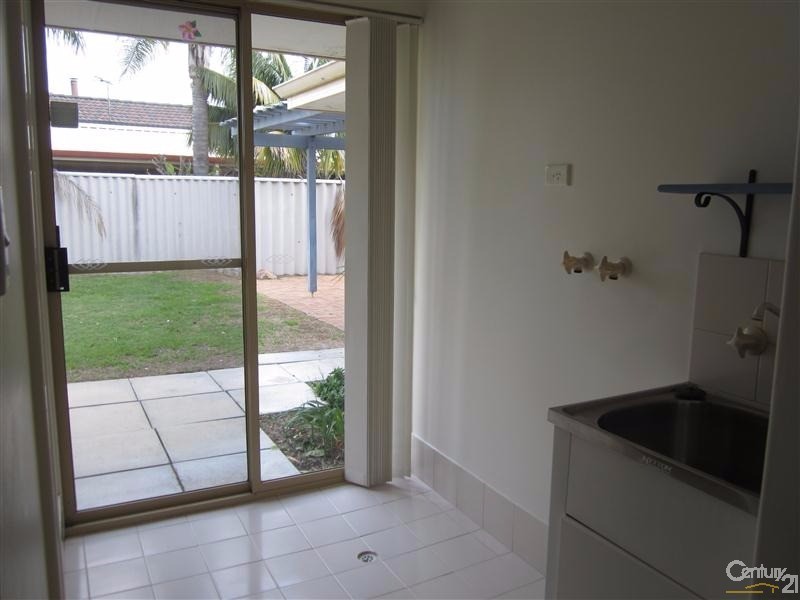 6 Brighton Close, Warnbro WA 6169