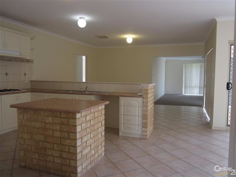41 Alora Drive, Port Kennedy WA 6172