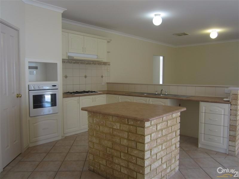 41 Alora Drive, Port Kennedy WA 6172