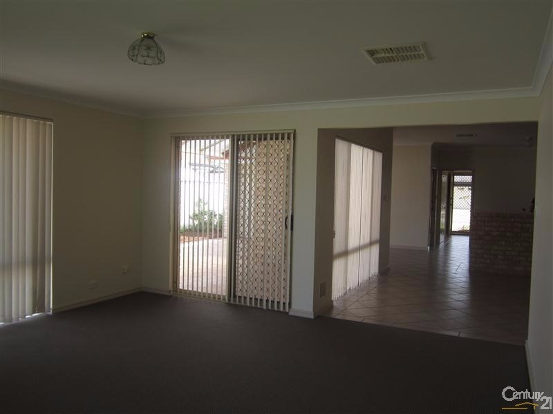 41 Alora Drive, Port Kennedy WA 6172