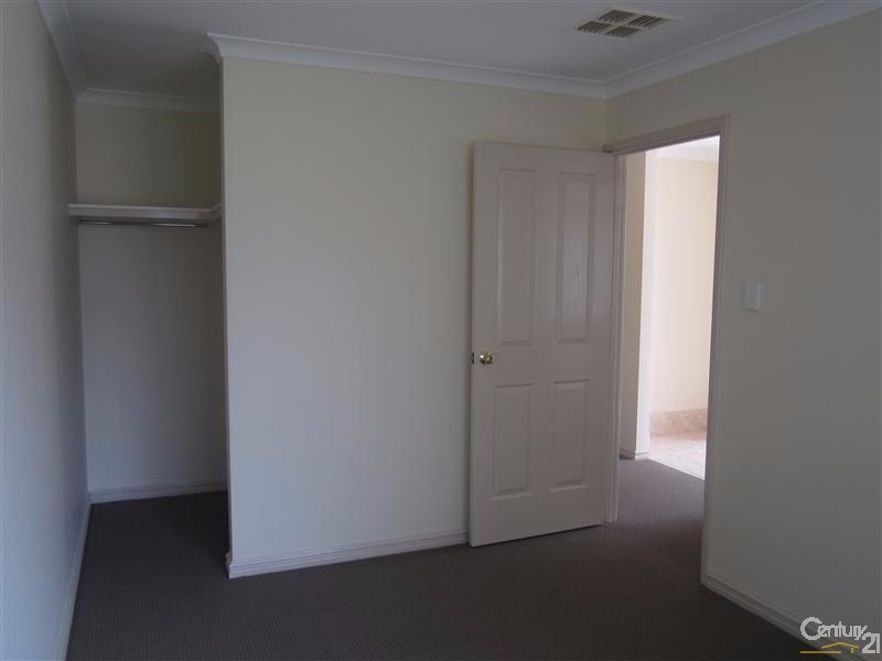 41 Alora Drive, Port Kennedy WA 6172