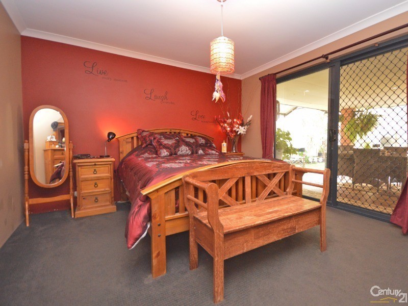 43 Stokesay Street, Orelia WA 6167