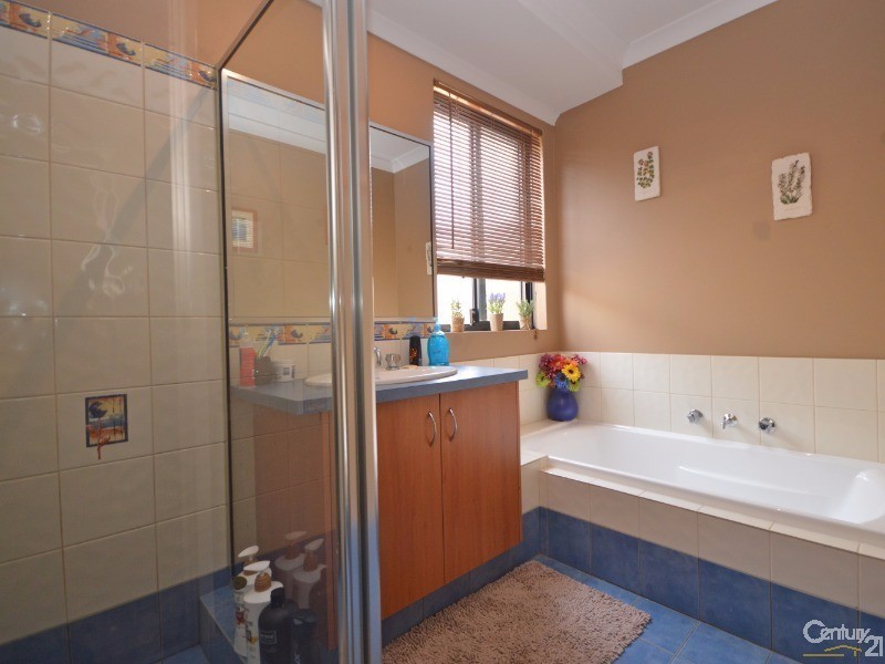 43 Stokesay Street, Orelia WA 6167