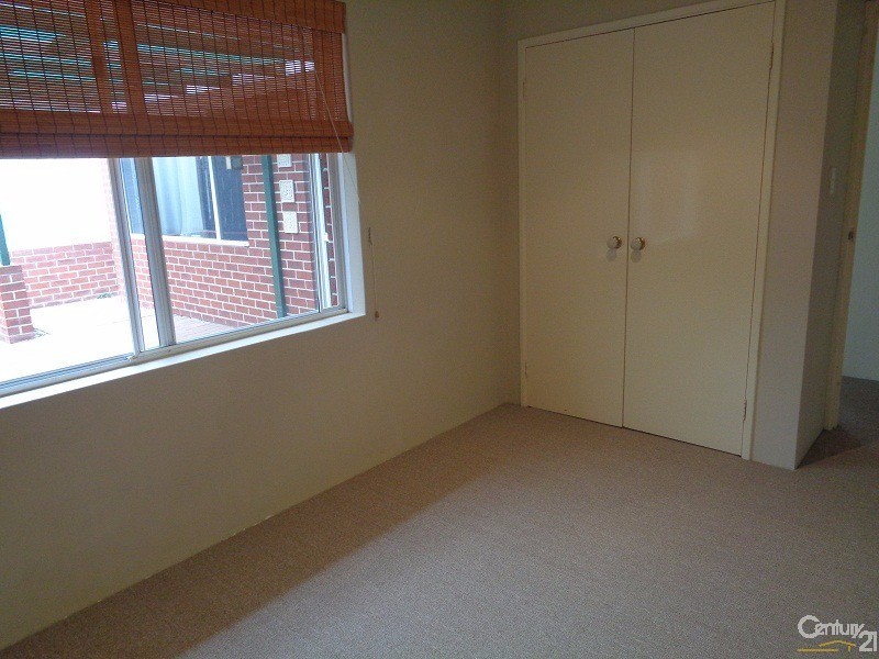 4/112 Parkin Street, Rockingham WA 6168