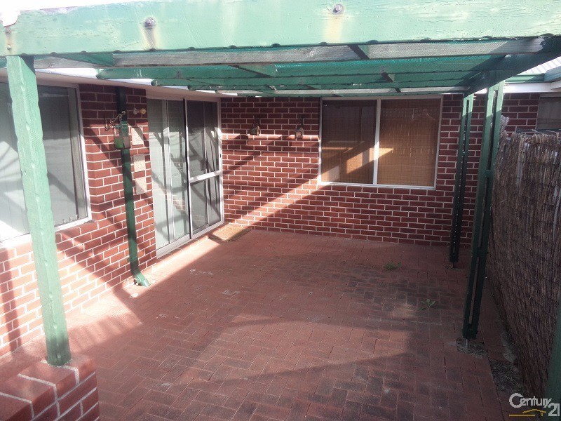 4/112 Parkin Street, Rockingham WA 6168