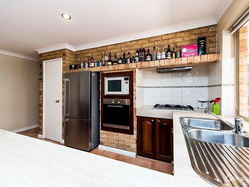 11 Torcross Street, Warnbro WA 6169