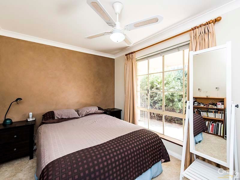 11 Torcross Street, Warnbro WA 6169