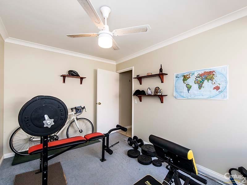 11 Torcross Street, Warnbro WA 6169