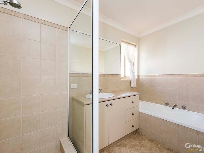 11 Torcross Street, Warnbro WA 6169