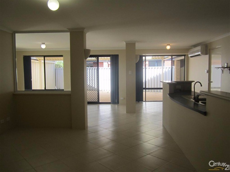5 Uist Court, Port Kennedy WA 6172