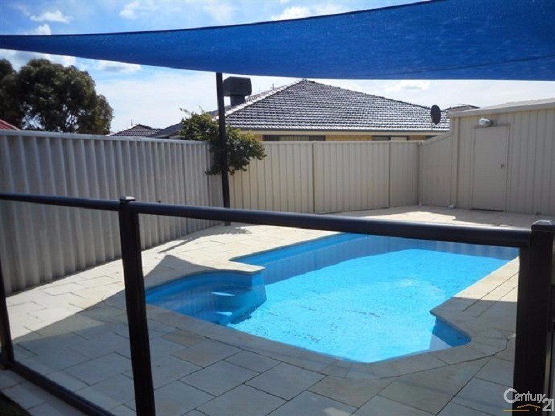 5 Uist Court, Port Kennedy WA 6172