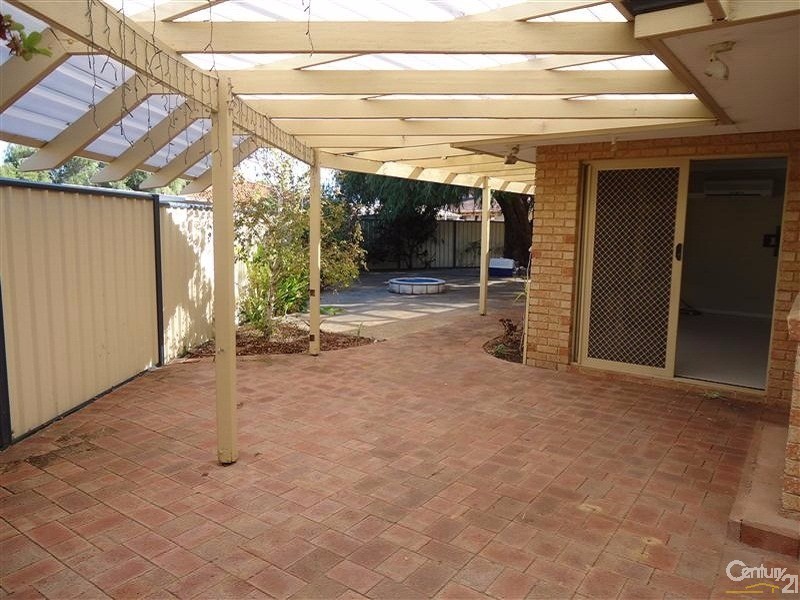 7  Mildura Place, Rockingham WA 6168