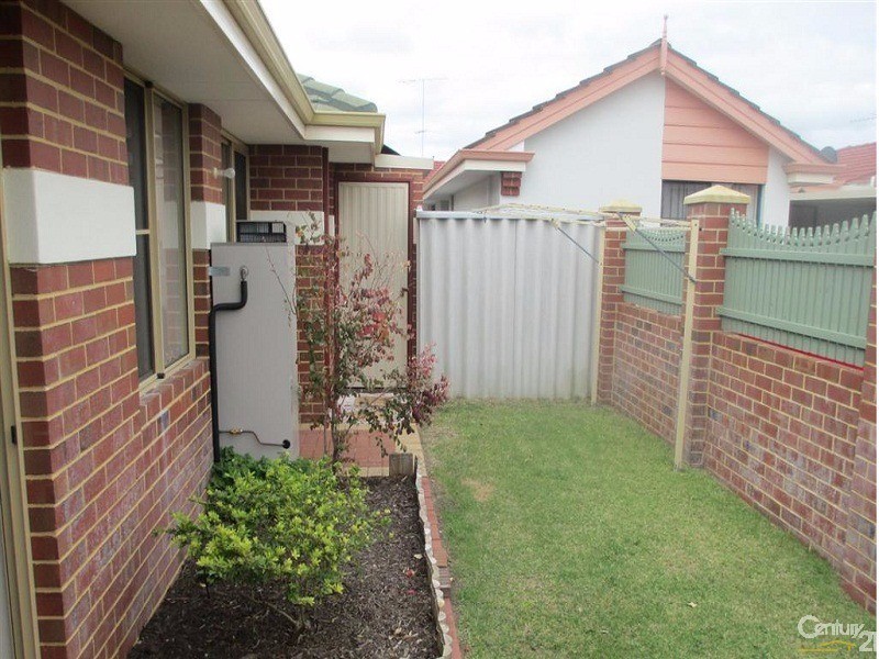 1/54 Gnangara Drive, Waikiki WA 6169