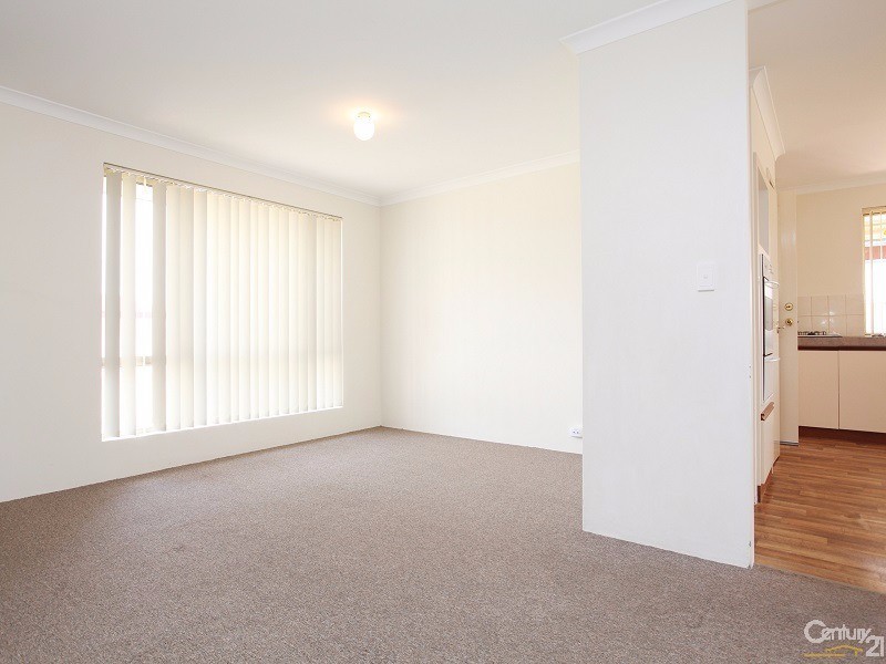 17 St Ettiene Gardens, Port Kennedy WA 6172