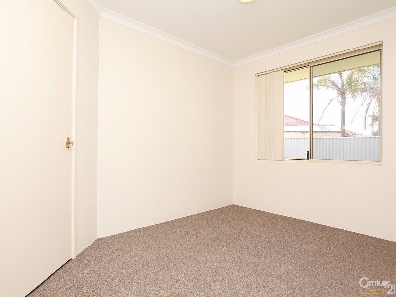 17 St Ettiene Gardens, Port Kennedy WA 6172