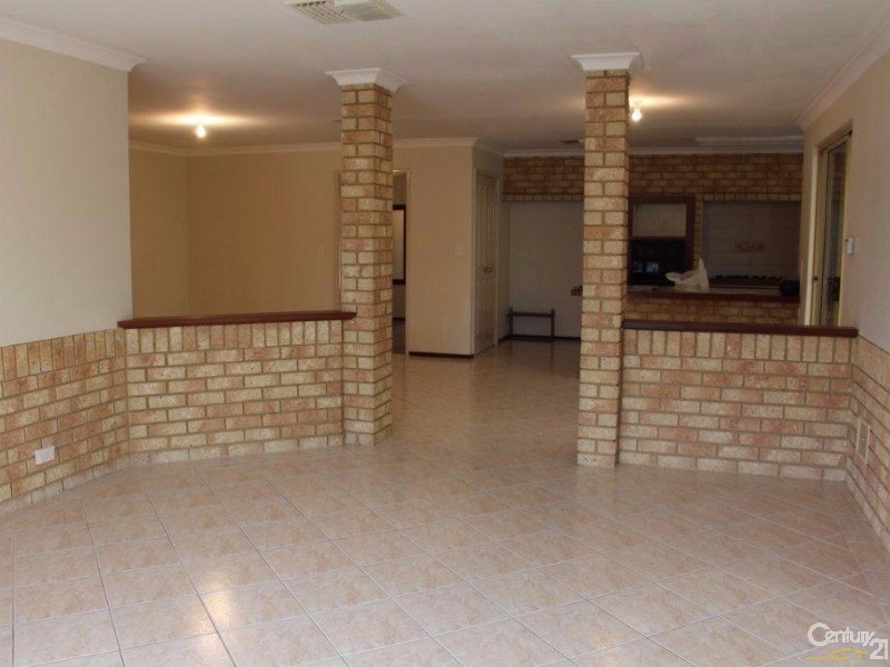 65 Triton Avenue, Waikiki WA 6169