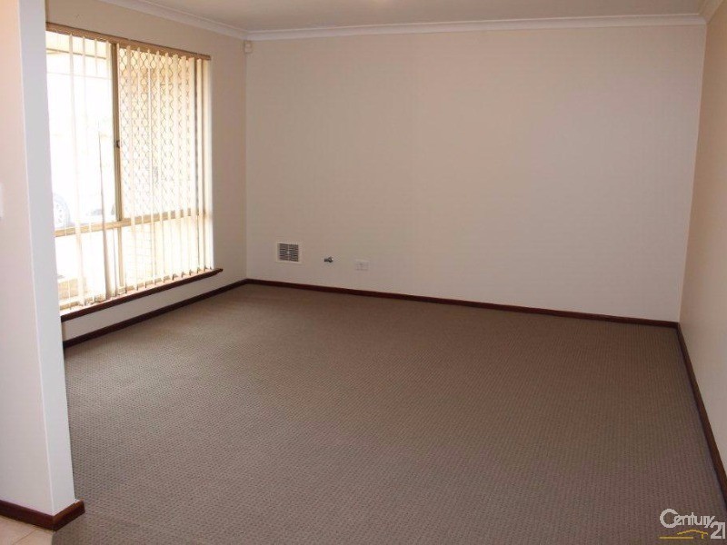 65 Triton Avenue, Waikiki WA 6169