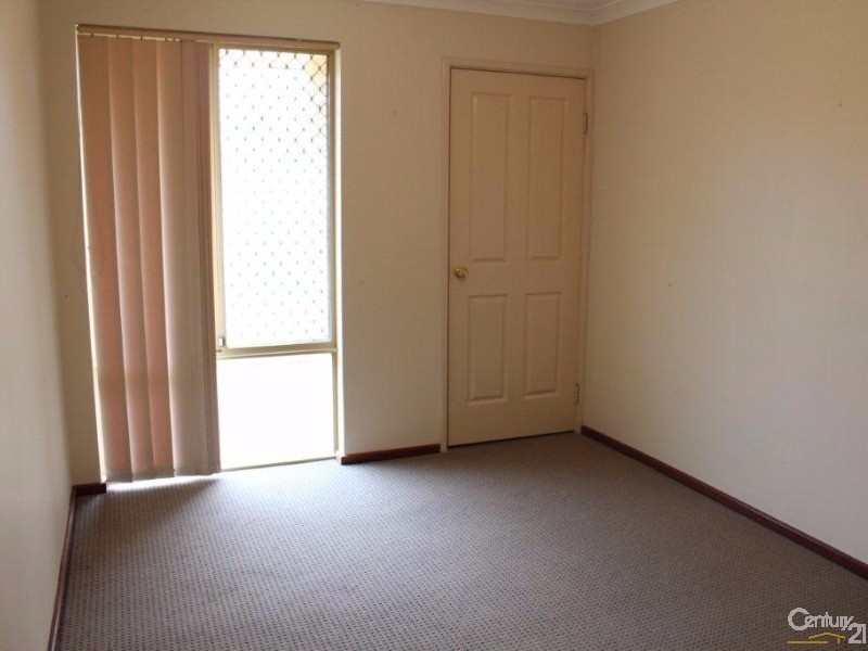 65 Triton Avenue, Waikiki WA 6169