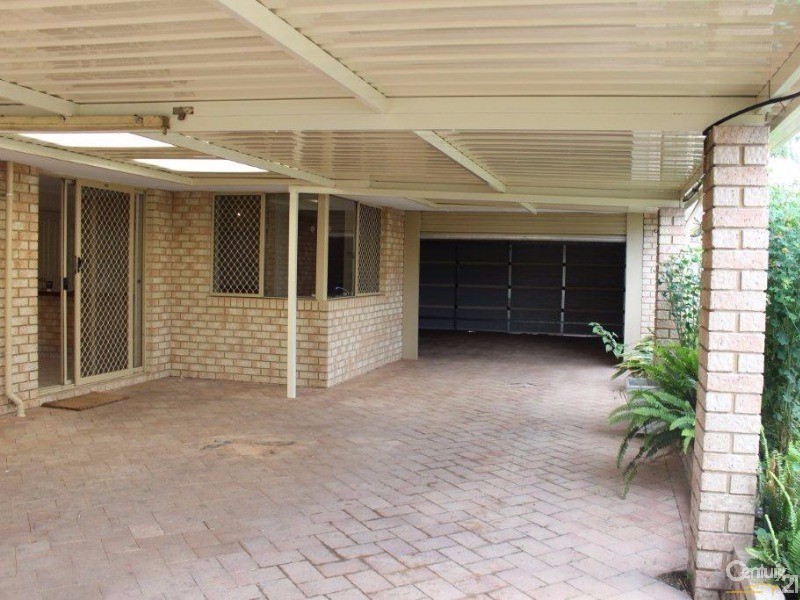 65 Triton Avenue, Waikiki WA 6169