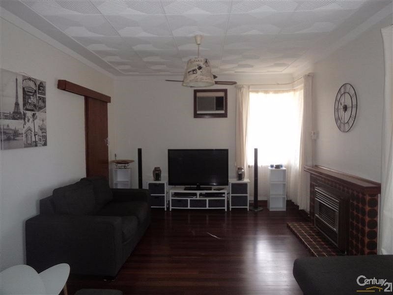 16 Houston Street, Rockingham WA 6168