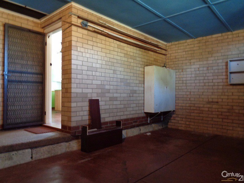 16 Houston Street, Rockingham WA 6168