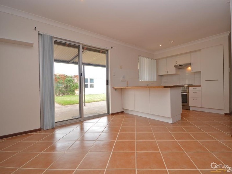 2 Nevis Place, Safety Bay WA 6169