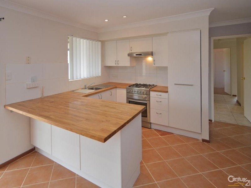 2 Nevis Place, Safety Bay WA 6169