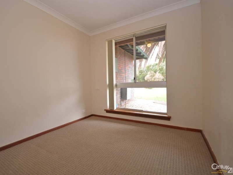 2 Nevis Place, Safety Bay WA 6169