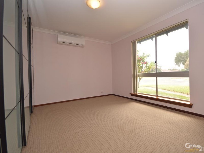 2 Nevis Place, Safety Bay WA 6169