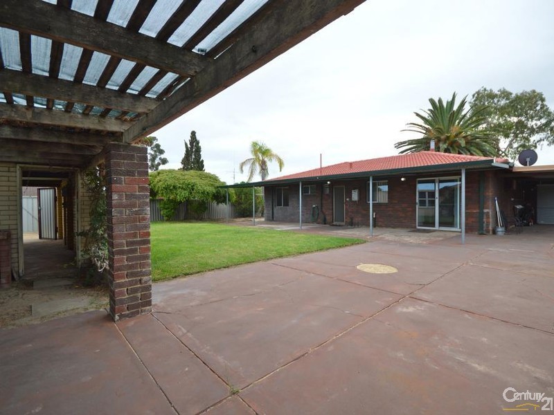 2 Nevis Place, Safety Bay WA 6169