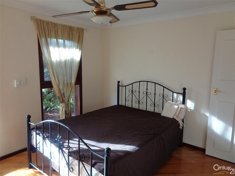 31 Warnbro Sound Avenue, Warnbro WA 6169