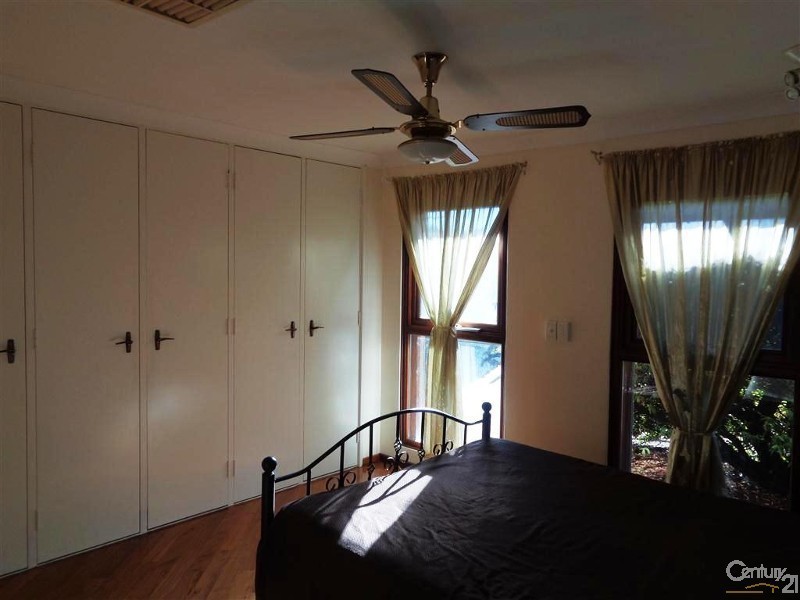 31 Warnbro Sound Avenue, Warnbro WA 6169