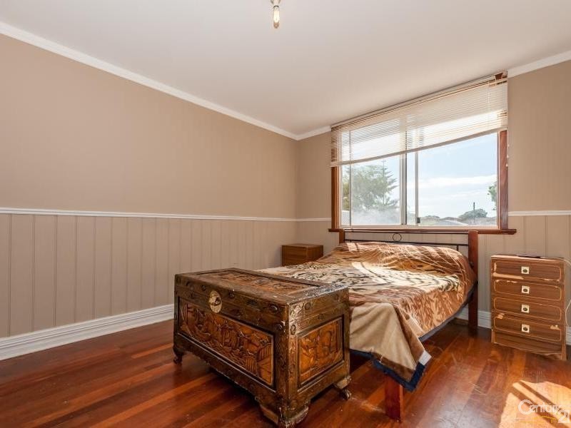 4 Willis Street, Warnbro WA 6169