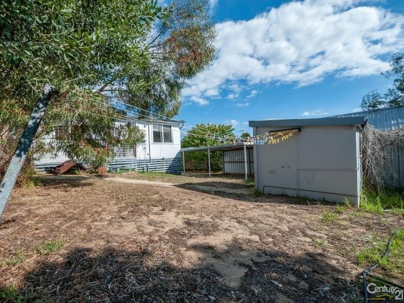 4 Willis Street, Warnbro WA 6169