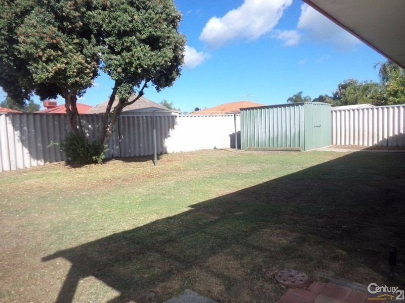 61 Montebourg Meander, Port Kennedy WA 6172