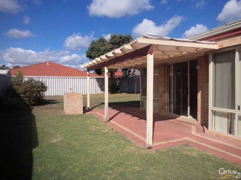 61 Montebourg Meander, Port Kennedy WA 6172