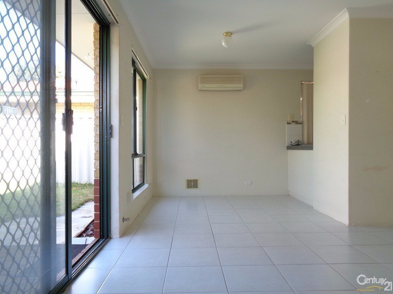 4/14 Hawkins Street, Rockingham WA 6168