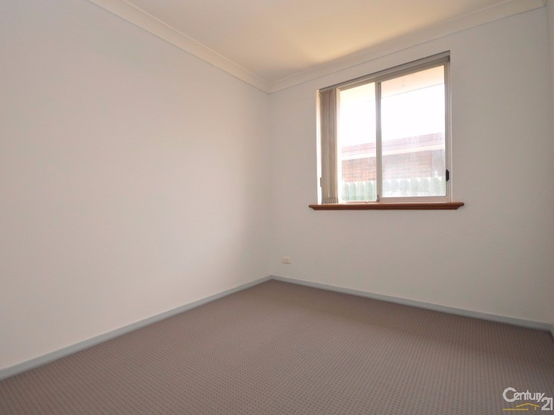 2 Haselmere Circus, Rockingham WA 6168