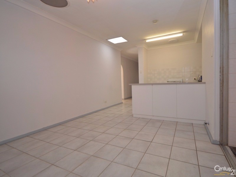 2 Haselmere Circus, Rockingham WA 6168