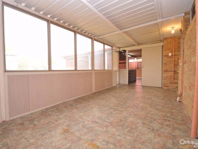 2 Haselmere Circus, Rockingham WA 6168