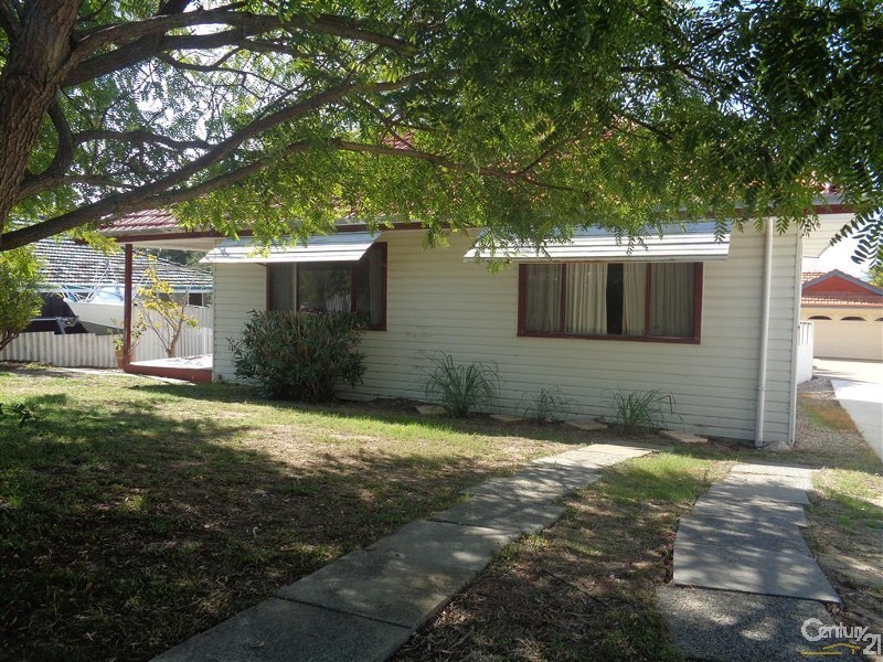 16 Carlisle Street, Shoalwater WA 6169