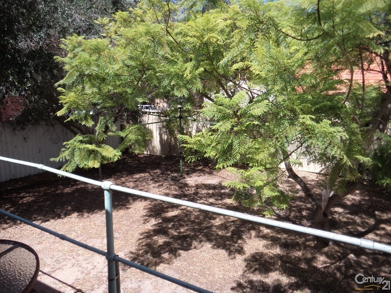 16 Carlisle Street, Shoalwater WA 6169