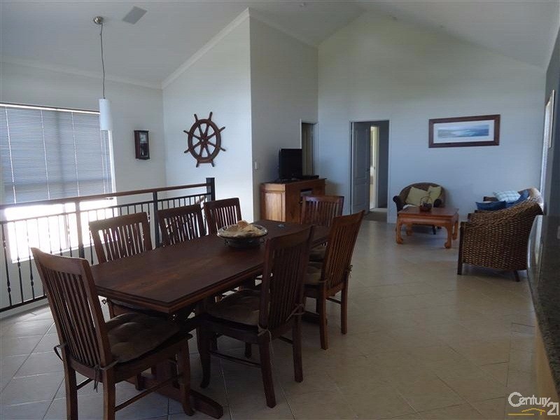 8 Weld Street, Rockingham WA 6168