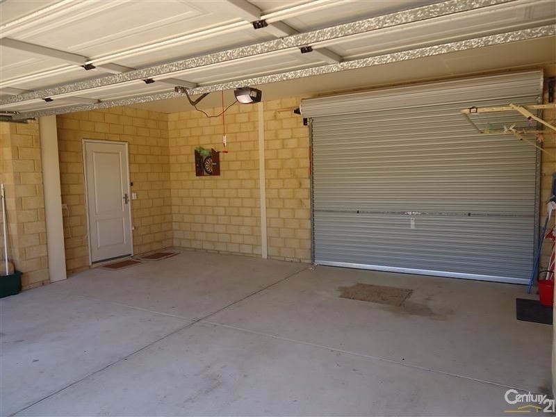 8 Weld Street, Rockingham WA 6168