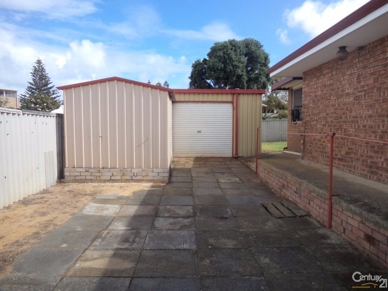 149 Penguin Road, Safety Bay WA 6169